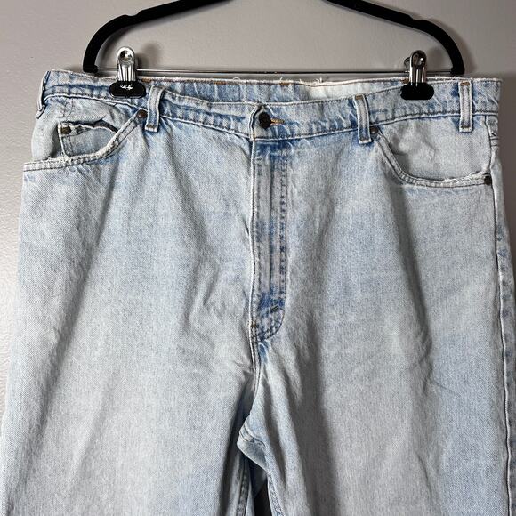 ✨Vintage Levi’s 540 Relaxed Fit Taper Jeans W42 L30 Men’s Light Wash Denim Pants - Picture 6 of 11